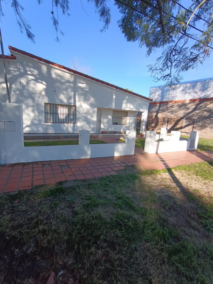 Casa entrada pasante 