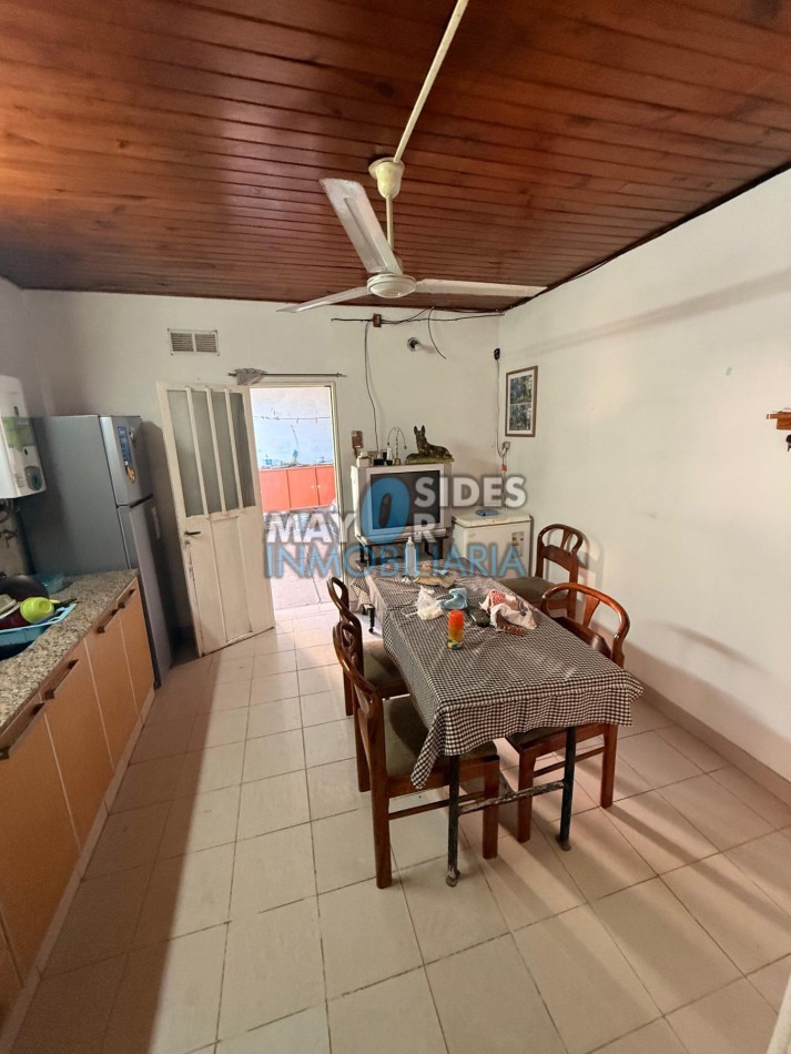 CASA EN VENTA sobre calle Balbin