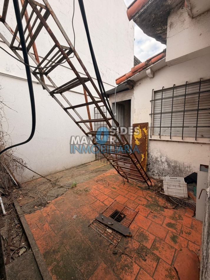 CASA A RECICLAR SOBRE AV ZANNI
