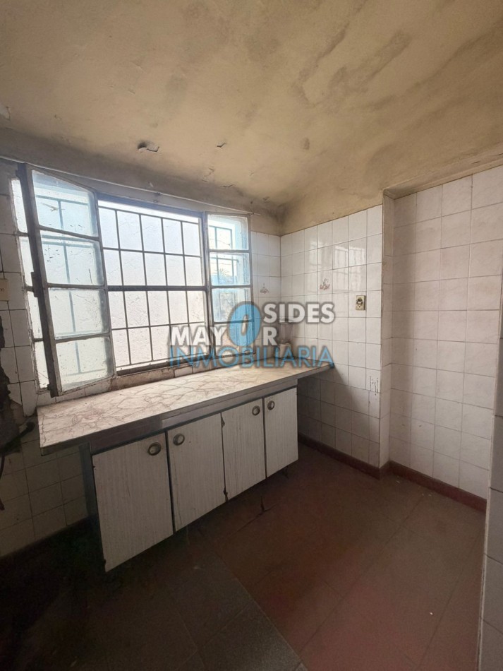 CASA A RECICLAR SOBRE AV ZANNI