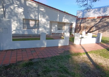 Casa entrada pasante 