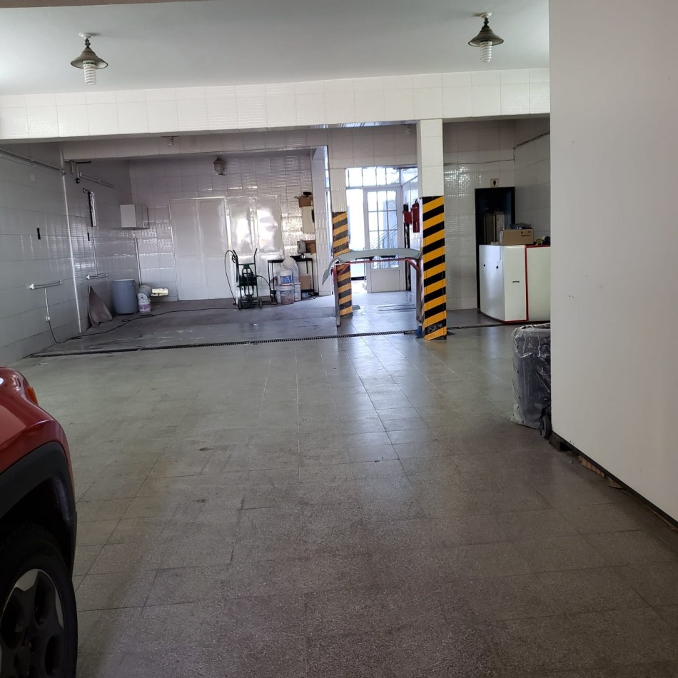 Salon mas vivienda Zona Comercial