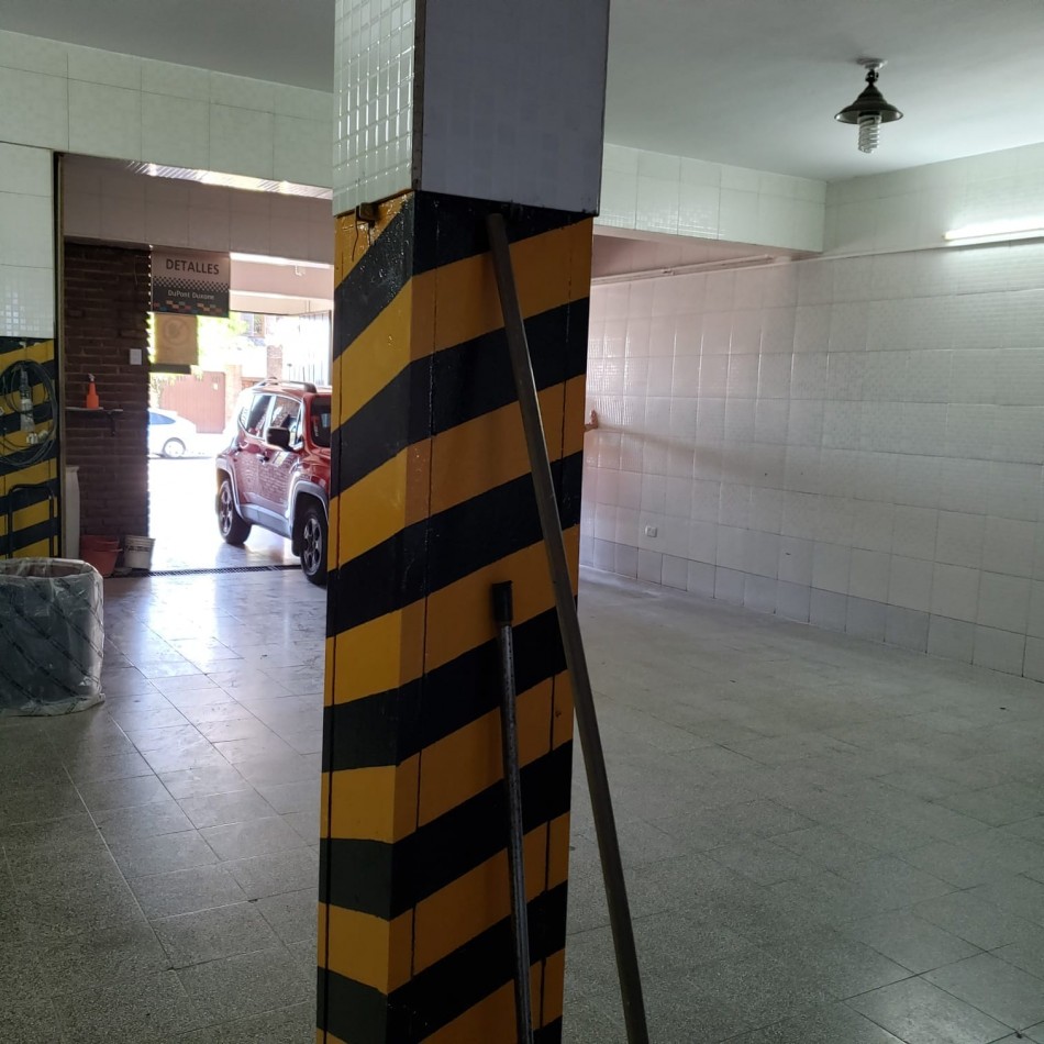 Salon mas vivienda Zona Comercial