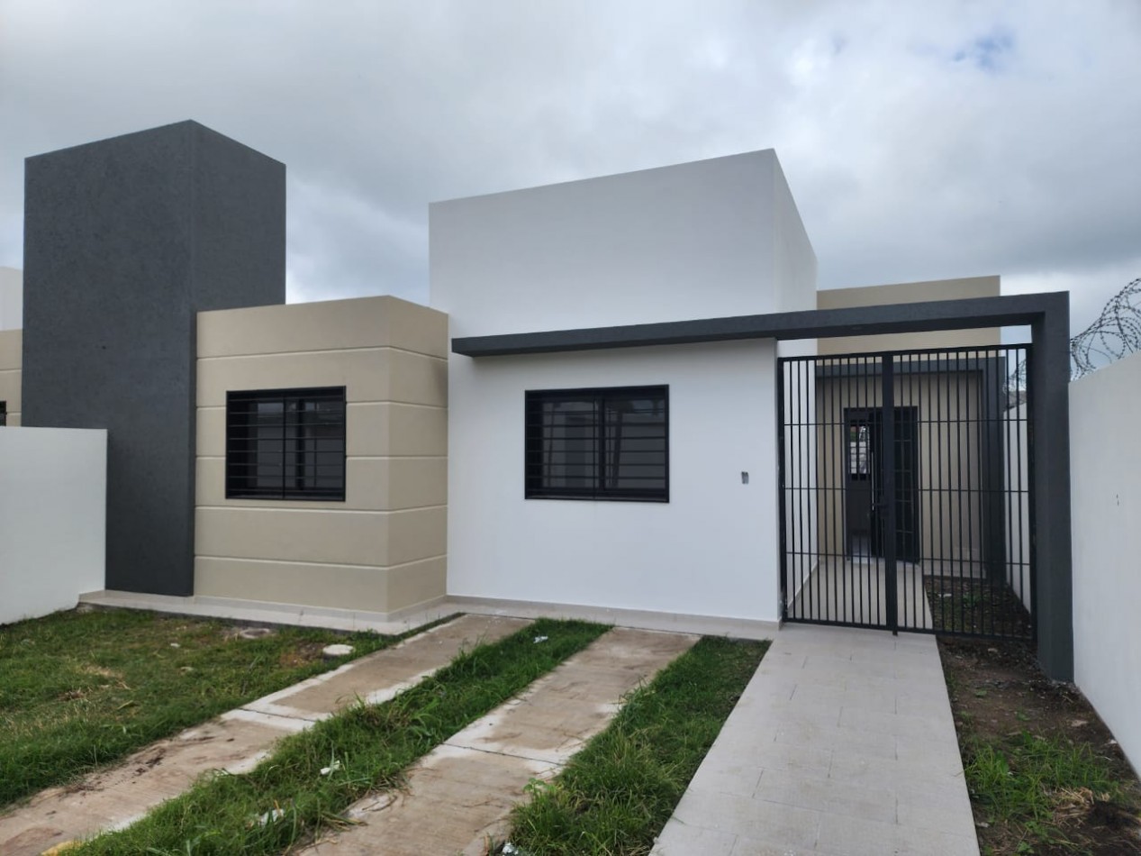 Casa a Estrenar Zona Pcias Unidas y Garrigo