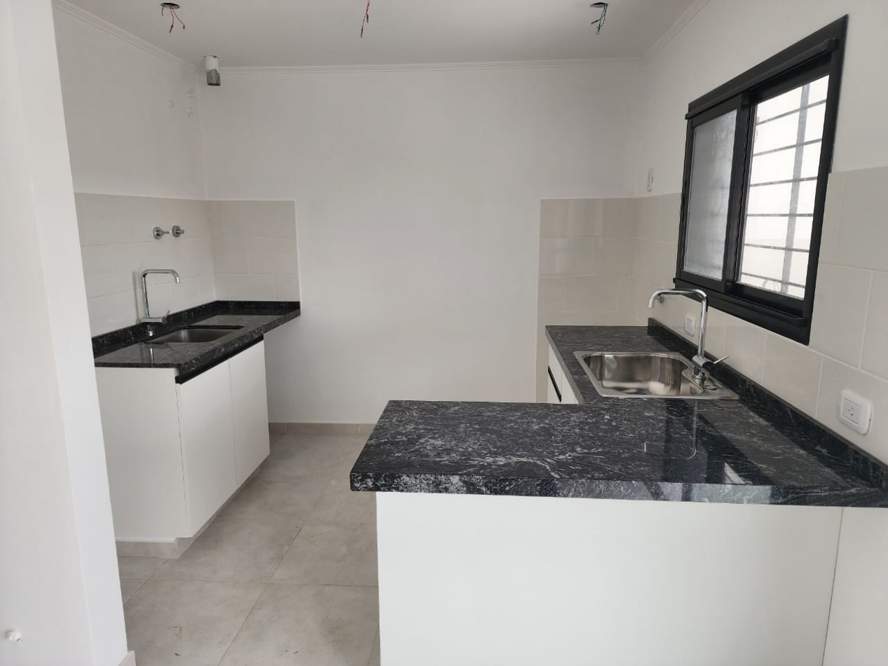 Casa a Estrenar Zona Pcias Unidas y Garrigo