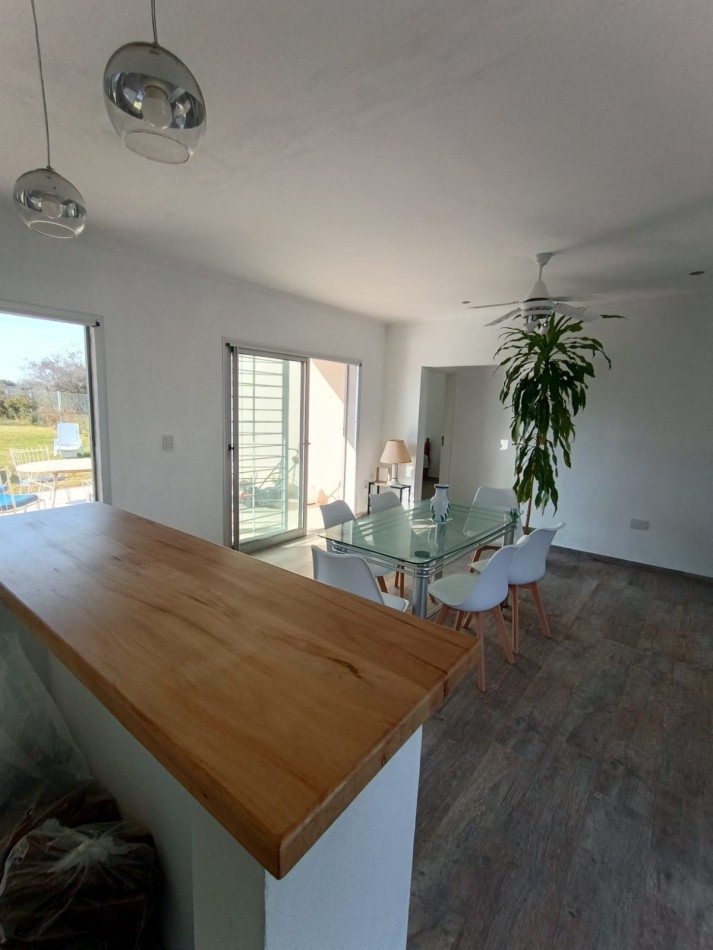 Moderna casaquinta Sauce Pueblo 