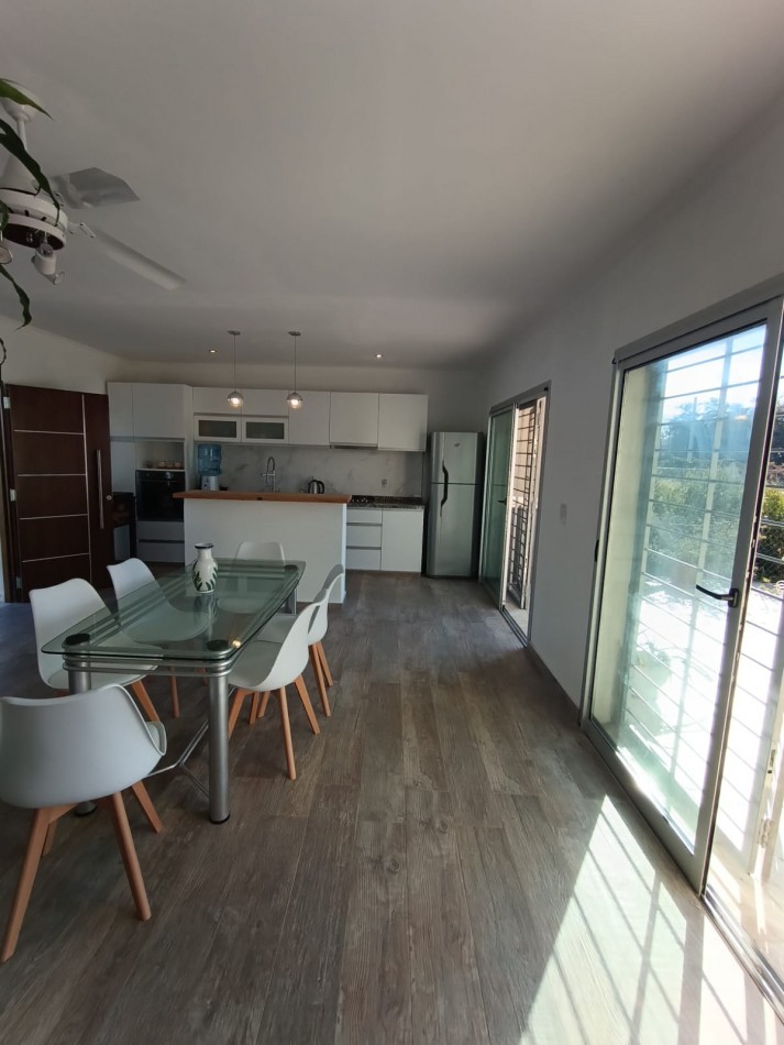 Moderna casaquinta Sauce Pueblo 