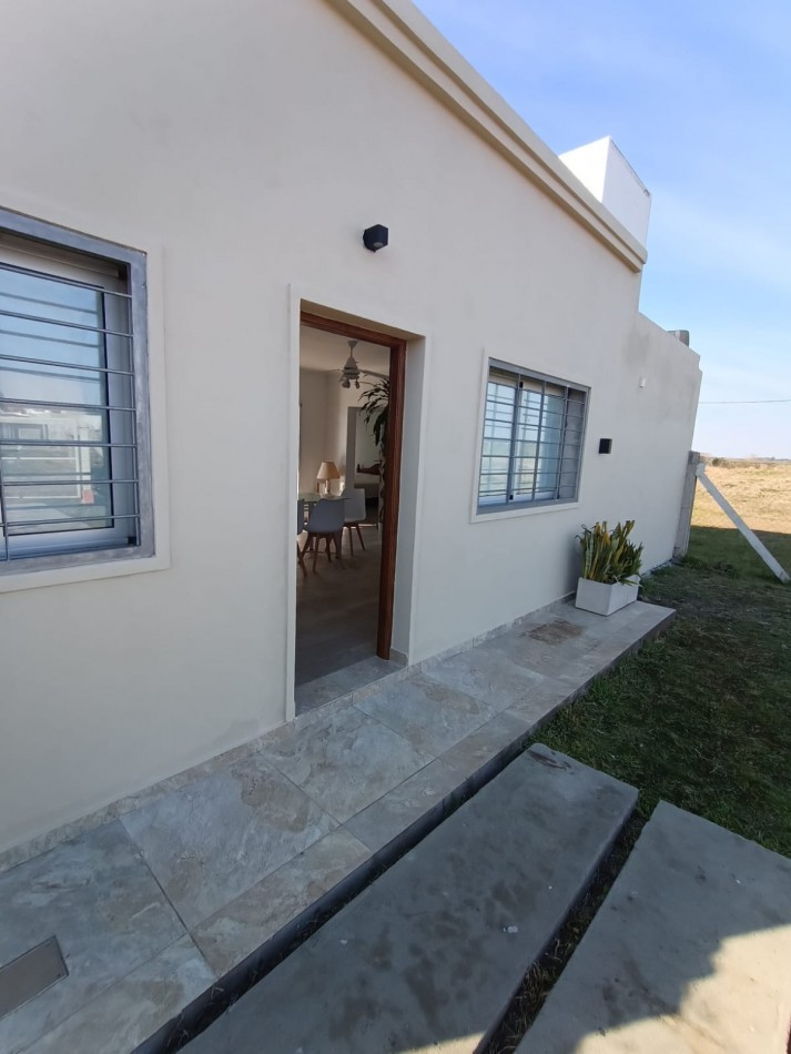 Moderna casaquinta Sauce Pueblo 