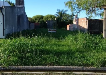 Lote a 2 cuadras de Av Zanni 